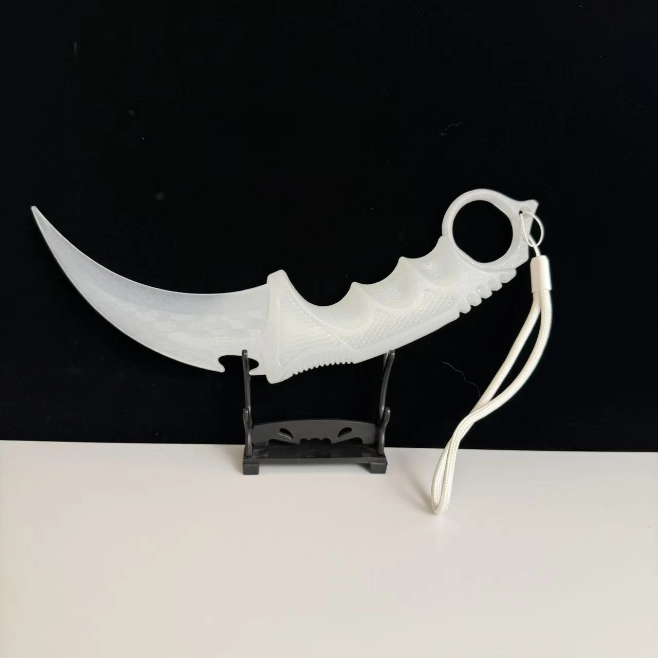 9.06inch White Plastic Karambit Luminous Claw Knife Cosplay Prop Stage Props for Martial Arts Performances Knife Safety Toys Boy thumbnail 2
