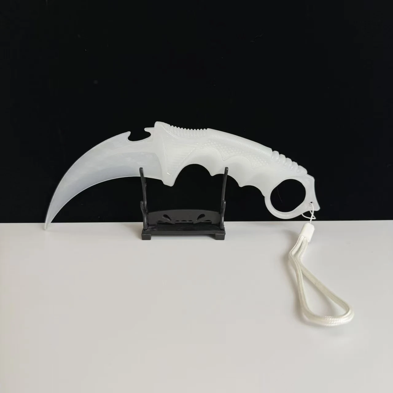 9.06inch White Plastic Karambit Luminous Claw Knife Cosplay Prop Stage Props for Martial Arts Performances Knife Safety Toys Boy thumbnail 3