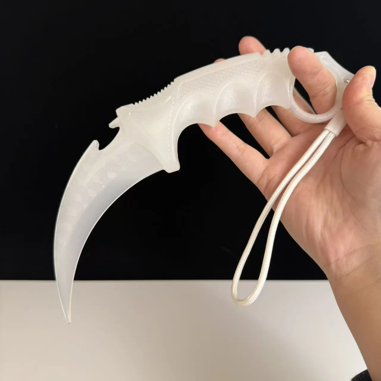 9.06inch White Plastic Karambit Luminous Claw Knife Cosplay Prop Stage Props for Martial Arts Performances Knife Safety Toys Boy thumbnail 6