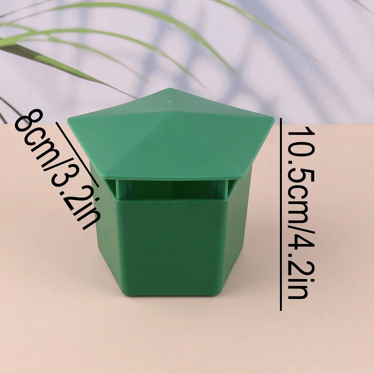 Plastic Cage Snail Trap Catcher Garden Slug Cage Reusable Pests Bait Station Tools Garden Farm Protector Tools Garden Accessorie thumbnail 2