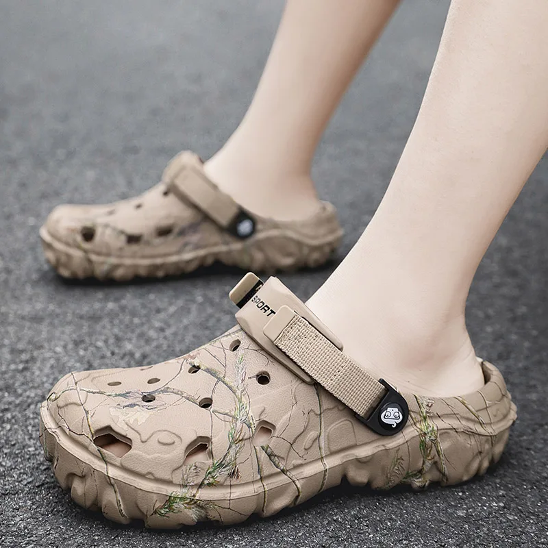 New Summer Men's Sandals New Home Garden Shoes Comfortable and Lightweight Men Slippers Non-Slip Soft Bottom Flip Flop Sandals thumbnail 4