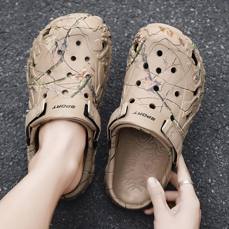 New Summer Men's Sandals New Home Garden Shoes Comfortable and Lightweight Men Slippers Non-Slip Soft Bottom Flip Flop Sandals thumbnail 3