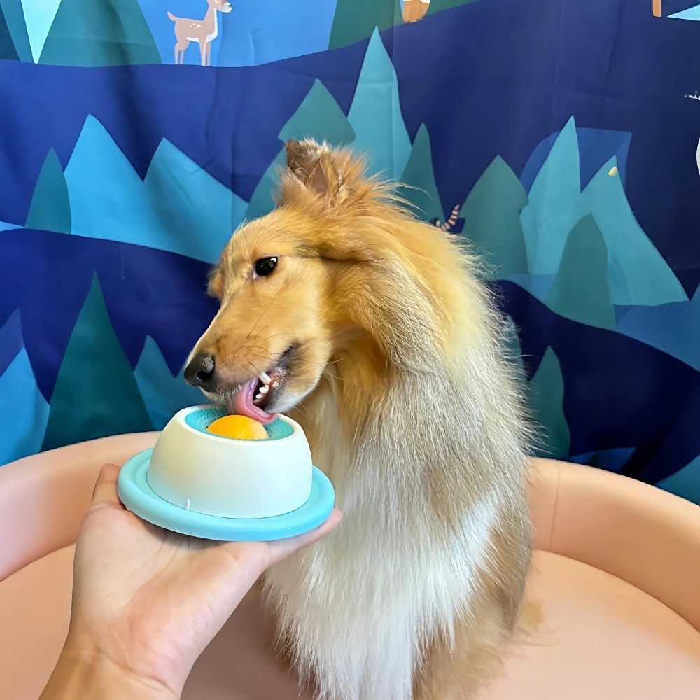 Dog Stimulation Toys Pet Lick Mat Slow Feeder Yogurt Licking Plate Interactive Cats Dog Snack Bowl Tiring Bowls Dental Care Tool thumbnail 2