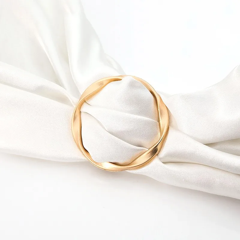 5pcs Fashion Metal Round Circle Clip Buckle Shawl T-Shirt Tie Clip Brooch Waist Buckle Versatile Clothing Ring Wrap Holder thumbnail 5