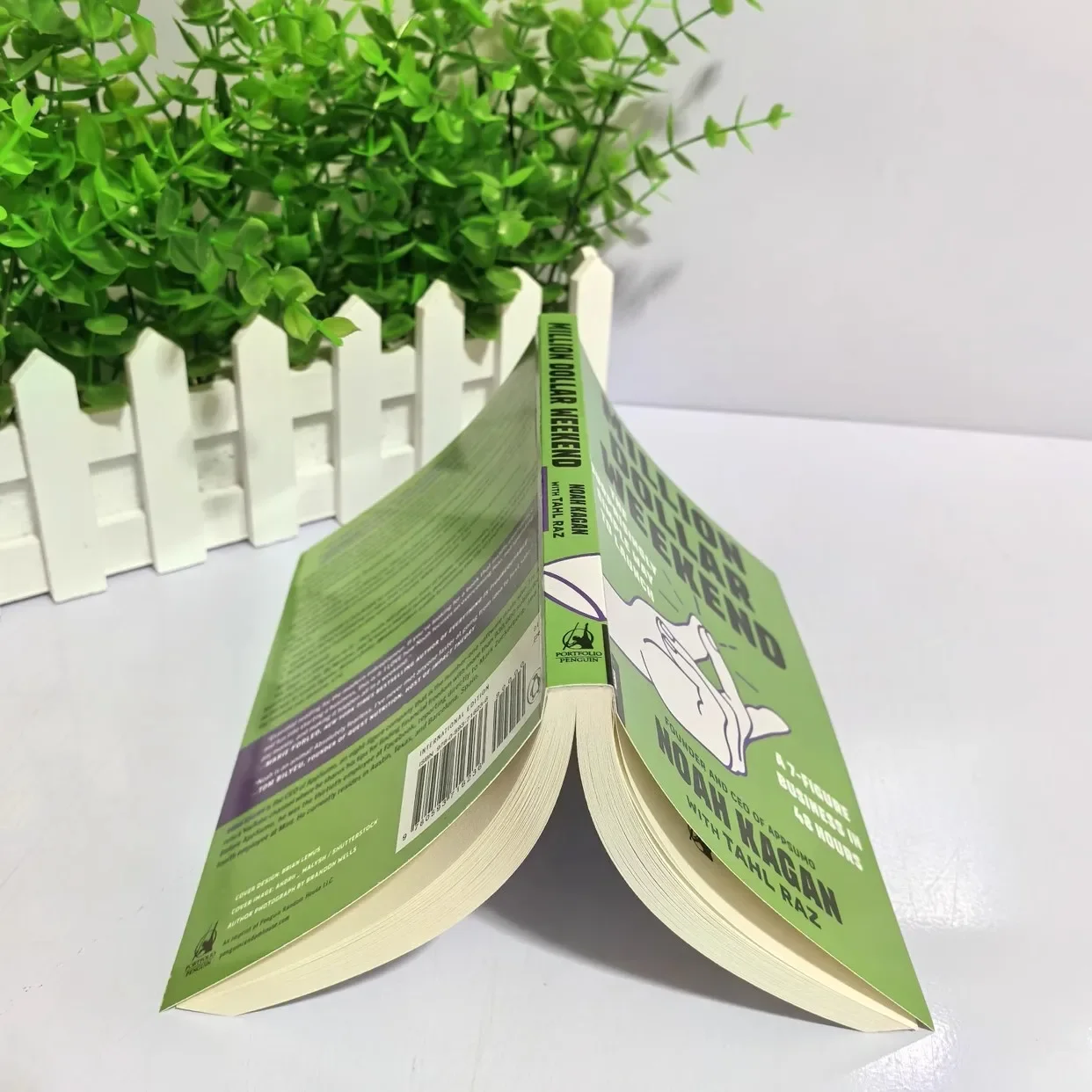 Million Dollar Weekend English Book: Way to Launch a 7-Figure Business in 48 Hours - Entrepreneurship Guide Book by Noah Kagan thumbnail 4
