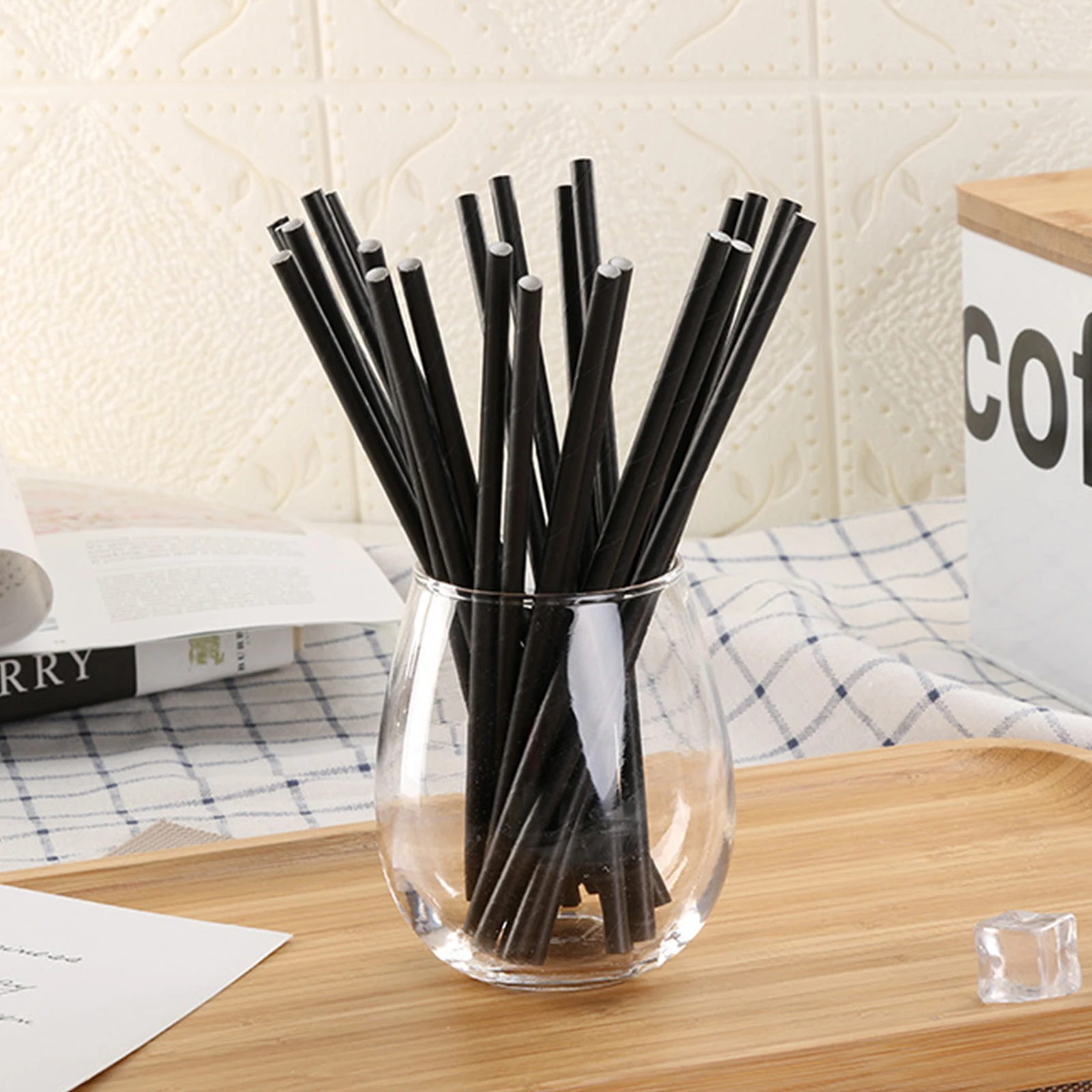 100 Pcs Paper Straws 7.75 in Long Disposable Straws for Smoothies Tumblers Cocktail MilkShake for Coffee House Diner Or Home thumbnail 3