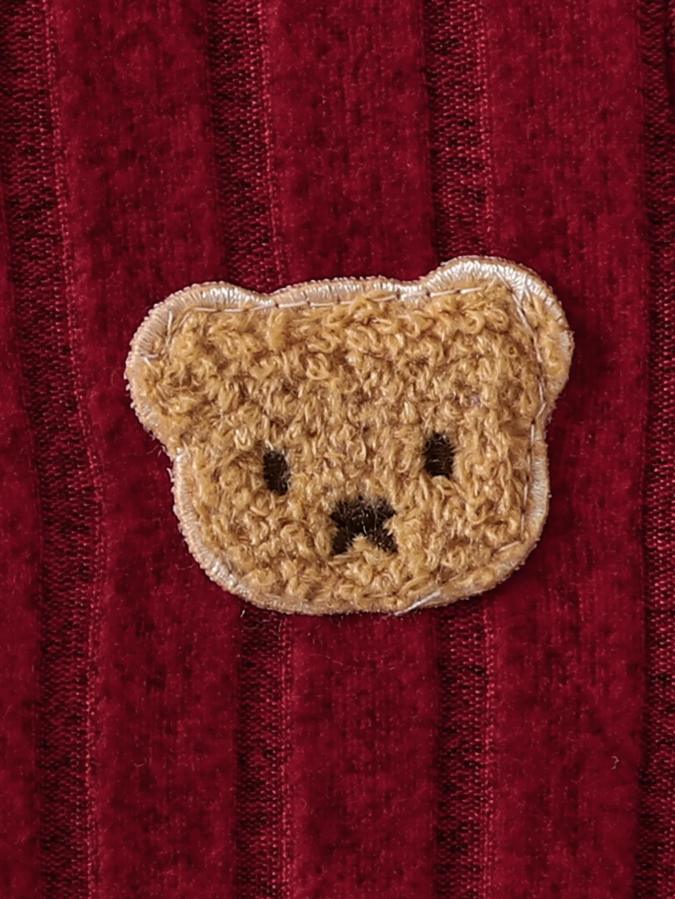【Baby Boy】Autumn & Winter Red Onesie with Front Single-Breasted Buttons and Cute Bear Badge on Chest + Red Hat SetFeaturing a wa thumbnail 3