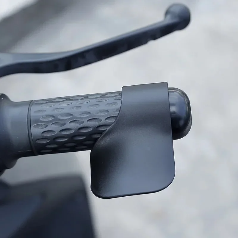 1-2Pcs Motorcycle Accelerator Booster Non-Slip Handle Control Assist Grip Handlebar Labor Saver Tools Motor Assist Boosters Clip thumbnail 2