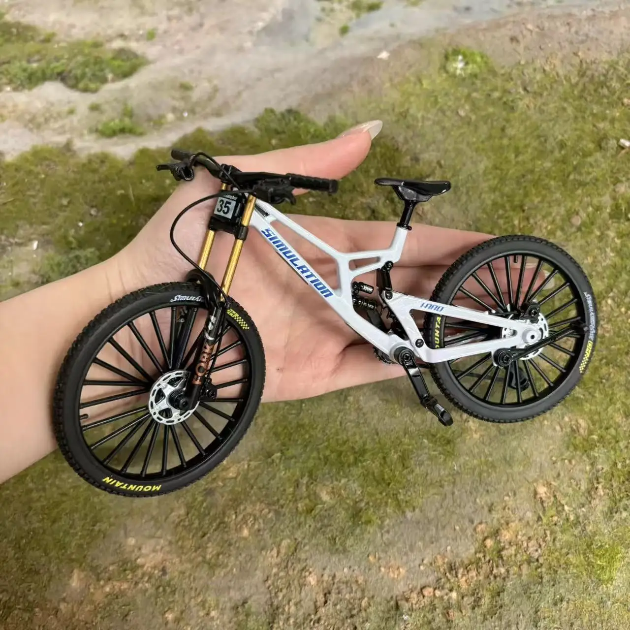 DH Downhill Bike Model for Kids with Front And Rear Dual Suspension Structure Rotatable Wheels And Realistic Pedals Toy Vehicle thumbnail 3