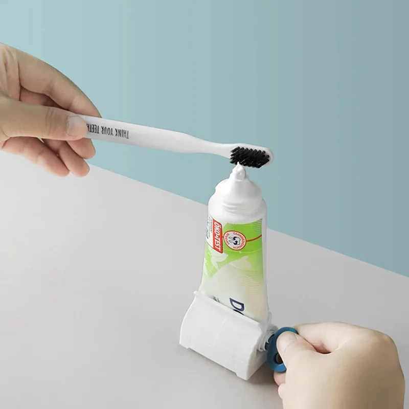 1/2pcs Hand Cream Facial Cleanser Dispenser Holder Squeezer Toothpaste Squeezers Holder Portable Manual Squeeze Tools Household thumbnail 2
