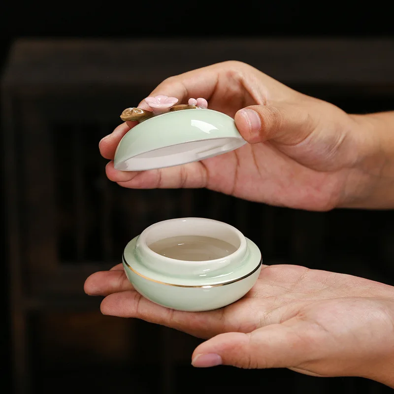Mini Ceramic Sealed Urns Pet Ashes Jar Small Memorials Souvenir Funerary Pets Ash Urns Deceased Butterflay Urn Animal Funeral thumbnail 5