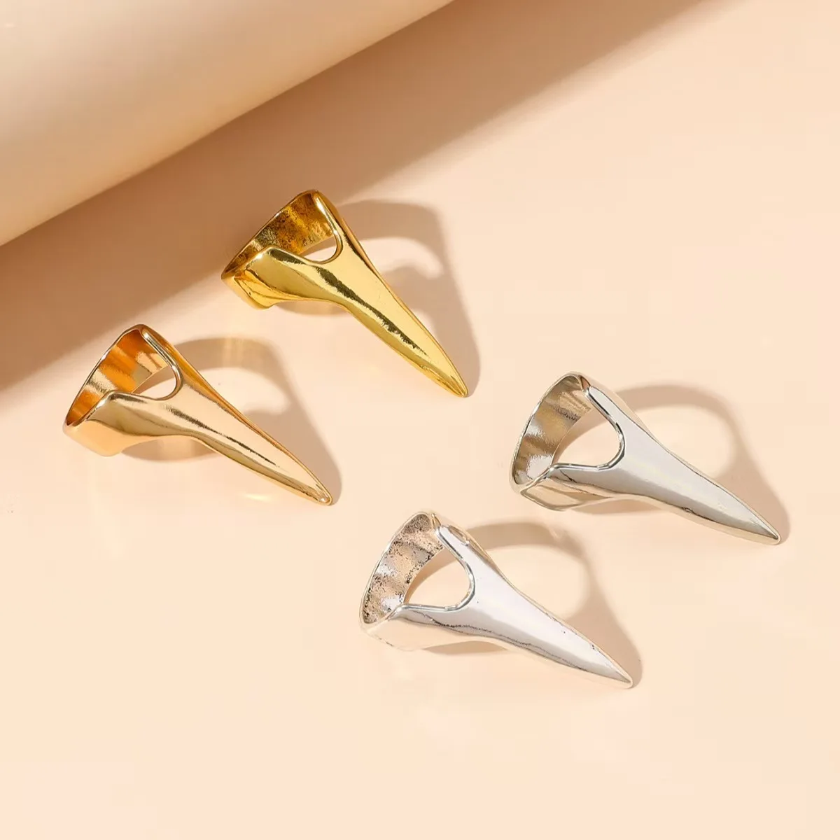 2/3/5/10pcs/ Hairdressing Finger Claw Ring Stitching Layered Hairdressing tool Accessories Braiding Hair thumbnail 3