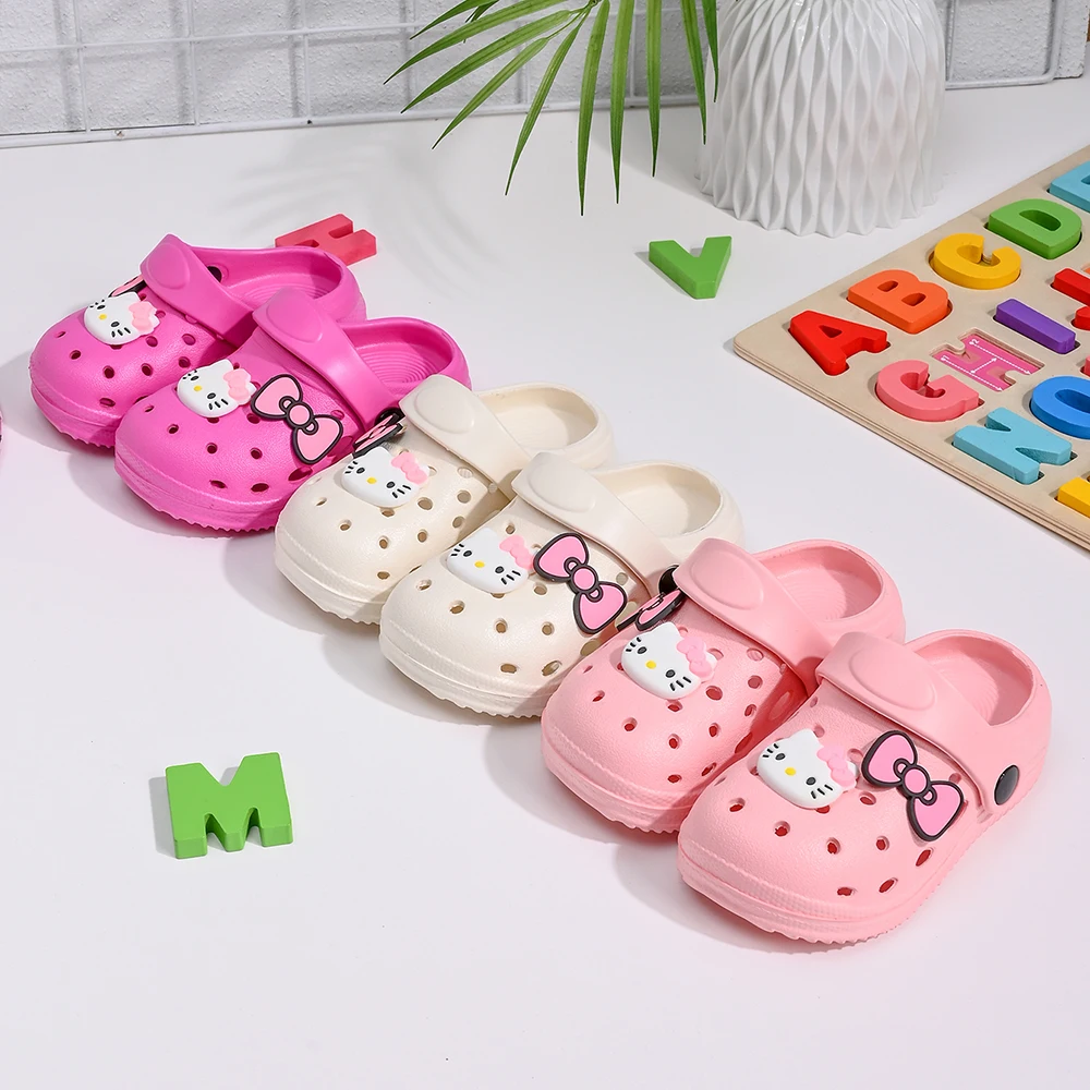 Lovely Sanrio Garden Clogs Girls Slippers Hello Kitty Pattern Summer Light Outdoor Slippers for Children Beach Pool Shoes thumbnail 3