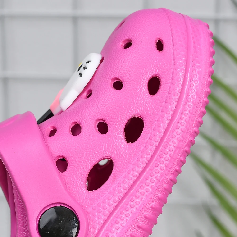Lovely Sanrio Garden Clogs Girls Slippers Hello Kitty Pattern Summer Light Outdoor Slippers for Children Beach Pool Shoes thumbnail 4
