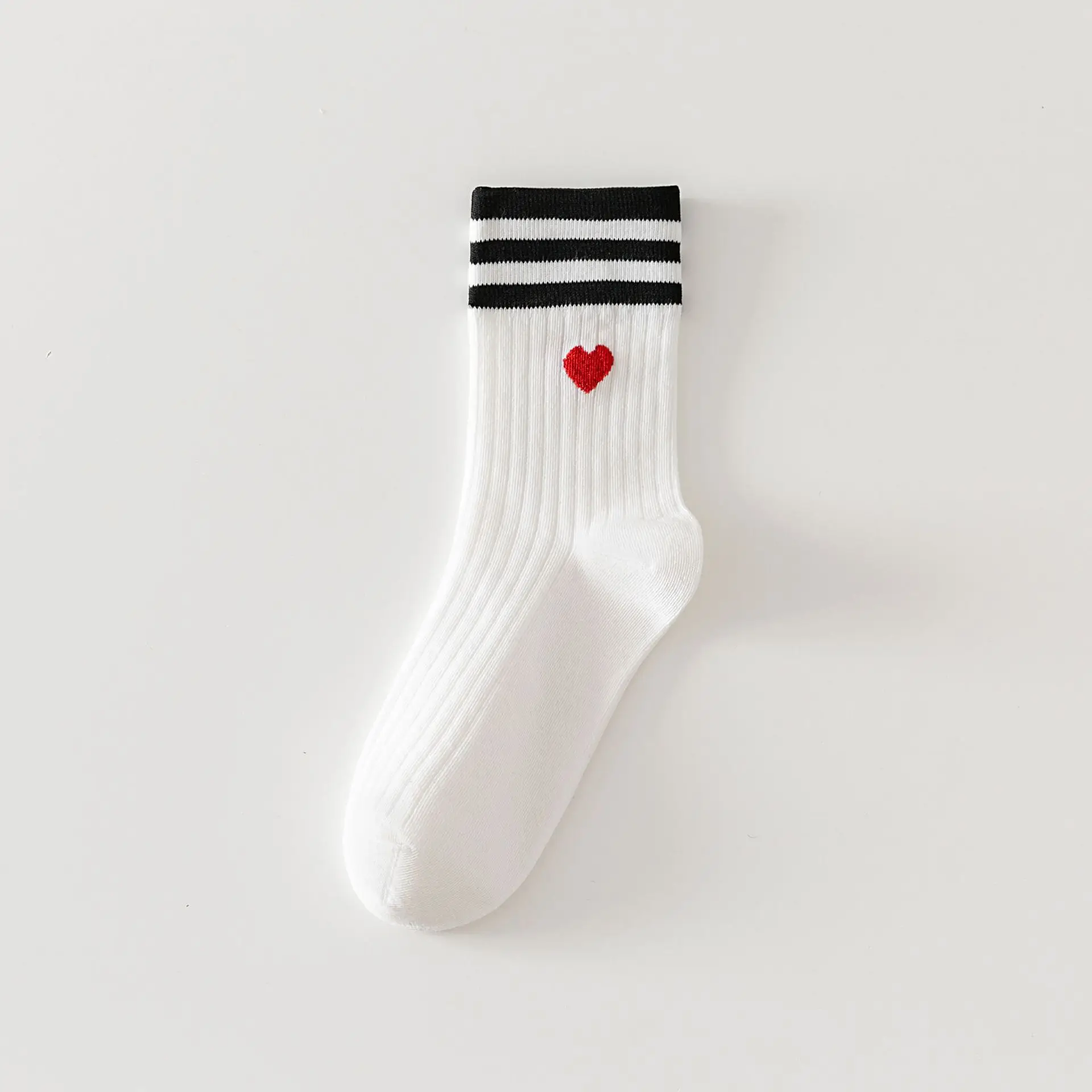 1/5 Pairs Women Parallel Bar Socks Fashionable Heart Design Socks Soft Comfortable Cotton Casual and Breathable Socks thumbnail 6