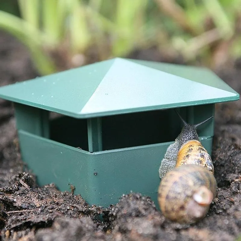 1/5x Slug Plastic Boxes Reusable Snails Catcher Tool Vegetable Fruits Home Garden Farm Patio Supplies Pest Control Supplies thumbnail 3