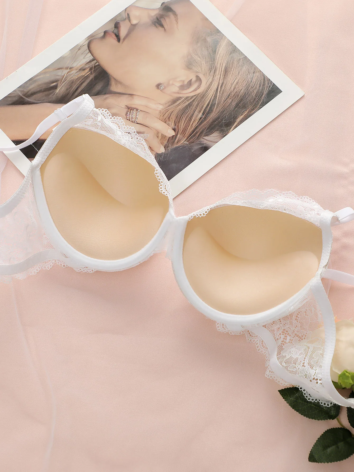 Hot selling women's sexy embroidered lace bra set with steel ring gathering push up and seamless thong set B6064 thumbnail 5