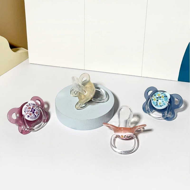 New 2pcs/4pcs Baby Pacifier with Cover, Flower-design Printed Soother with Thumb Nipple,Perfect Baby Shower Gift for Boy Girl thumbnail 3