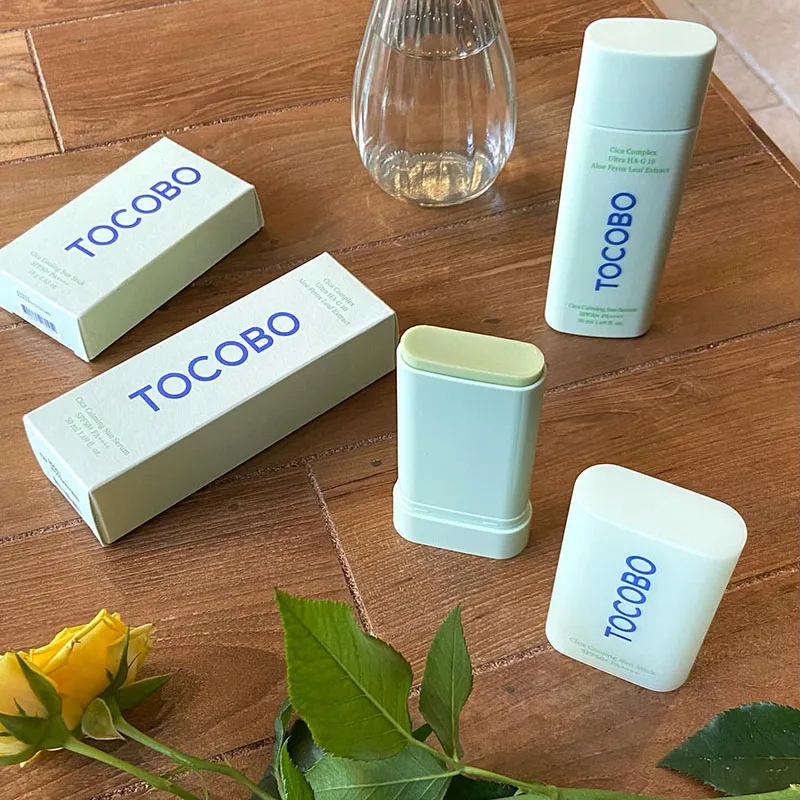 TOCOBO Smear Sunscreen Stick Refreshing Hydrating Essence Outdoor Oil Control Brighten Skin Ultraviolet-proof SPF 50+ Sunscreen thumbnail 5