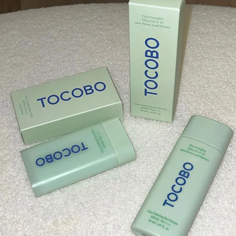TOCOBO Smear Sunscreen Stick Refreshing Hydrating Essence Outdoor Oil Control Brighten Skin Ultraviolet-proof SPF 50+ Sunscreen thumbnail 3