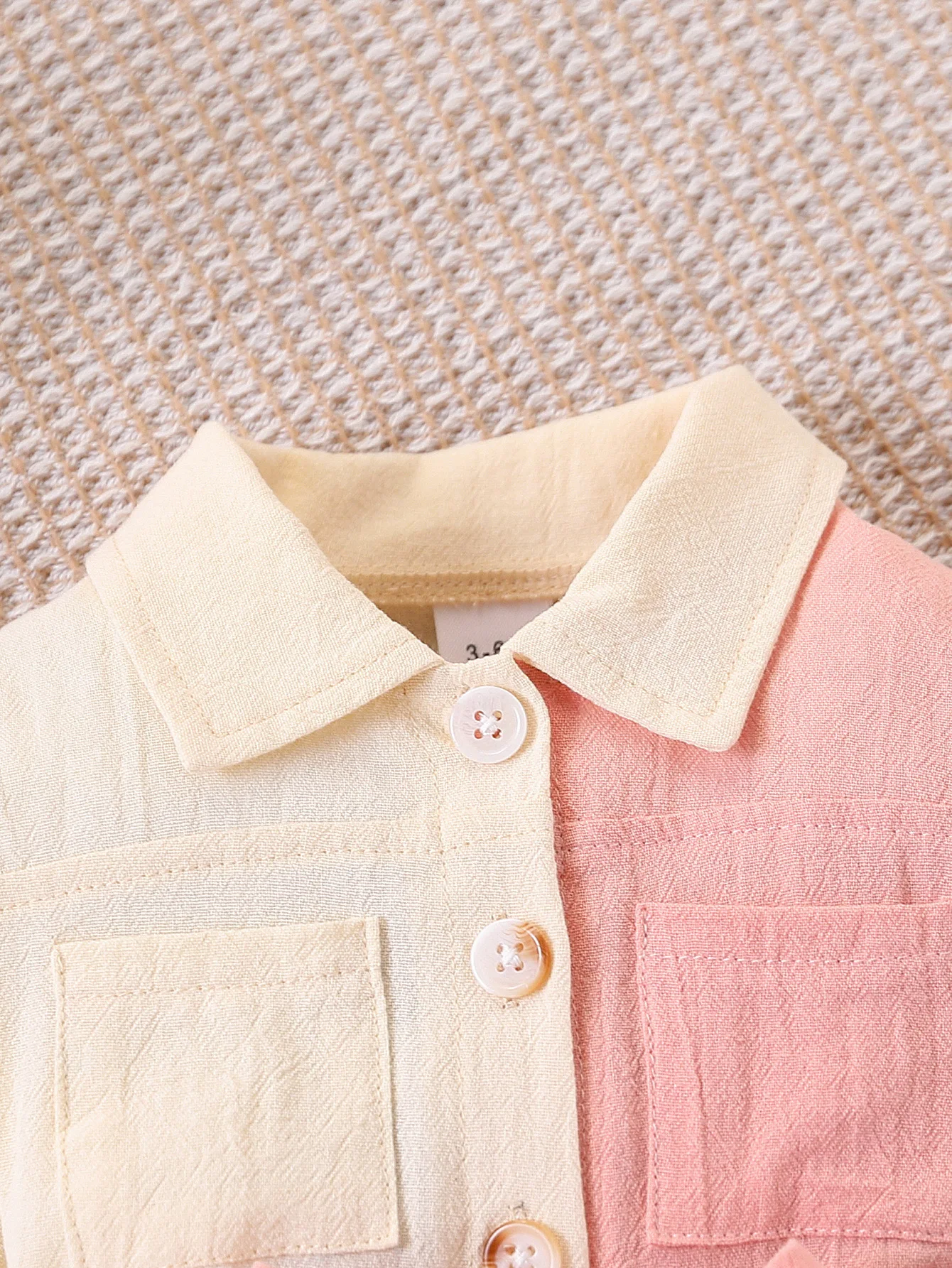 Baby Girl Color-Blocked Long-Sleeved Jumpsuit with Lapel and Button Closure, Waist Bow Tie, Patch Pocket Design, Soft Fabric, Cute One-Piece Outfit for Spring and Autumn thumbnail 3