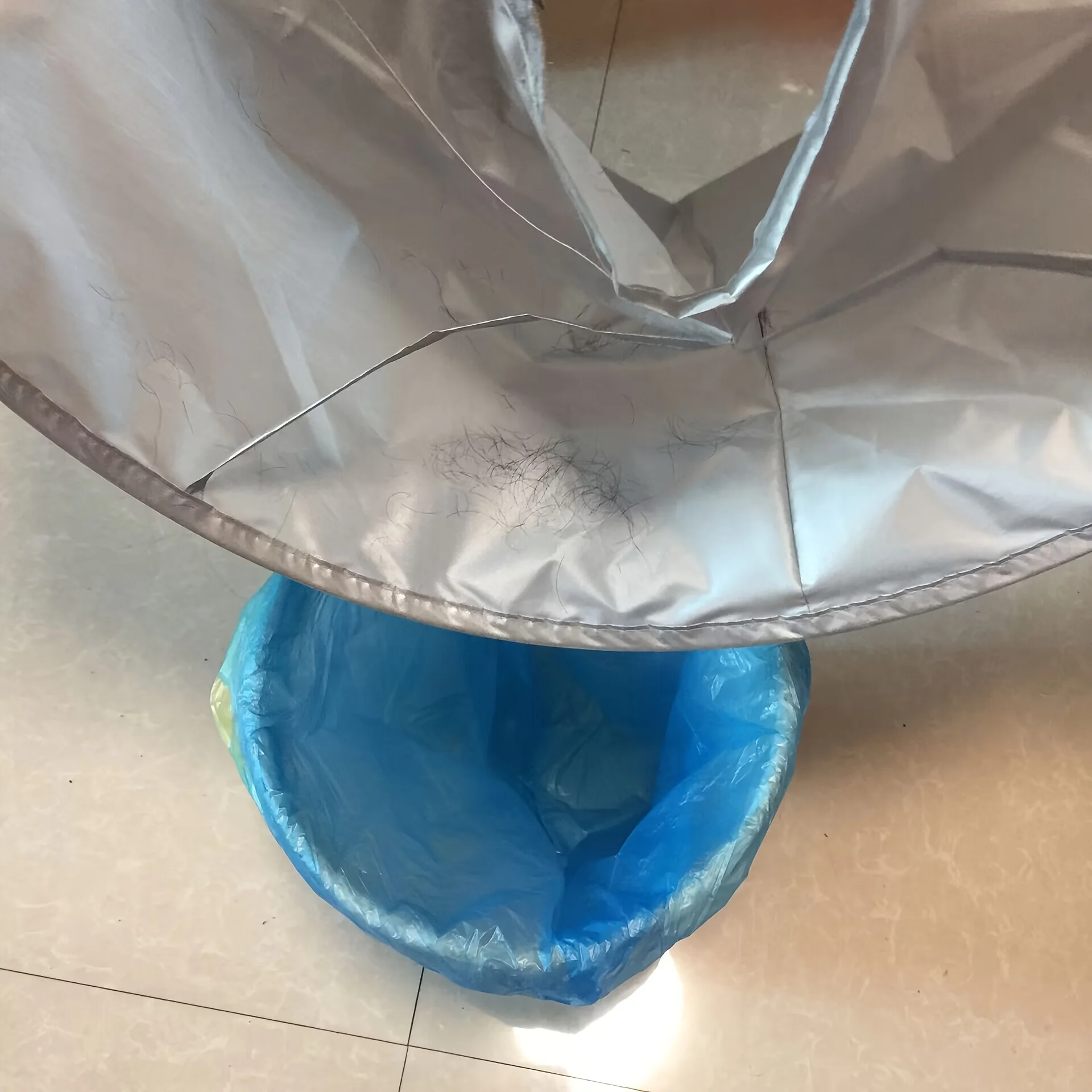 DIY Hairdressing Cloak Umbrella Cloak Hairdressing Cloak Shaving Cover Hairdressing Apron Household Cleaning Protective thumbnail 3