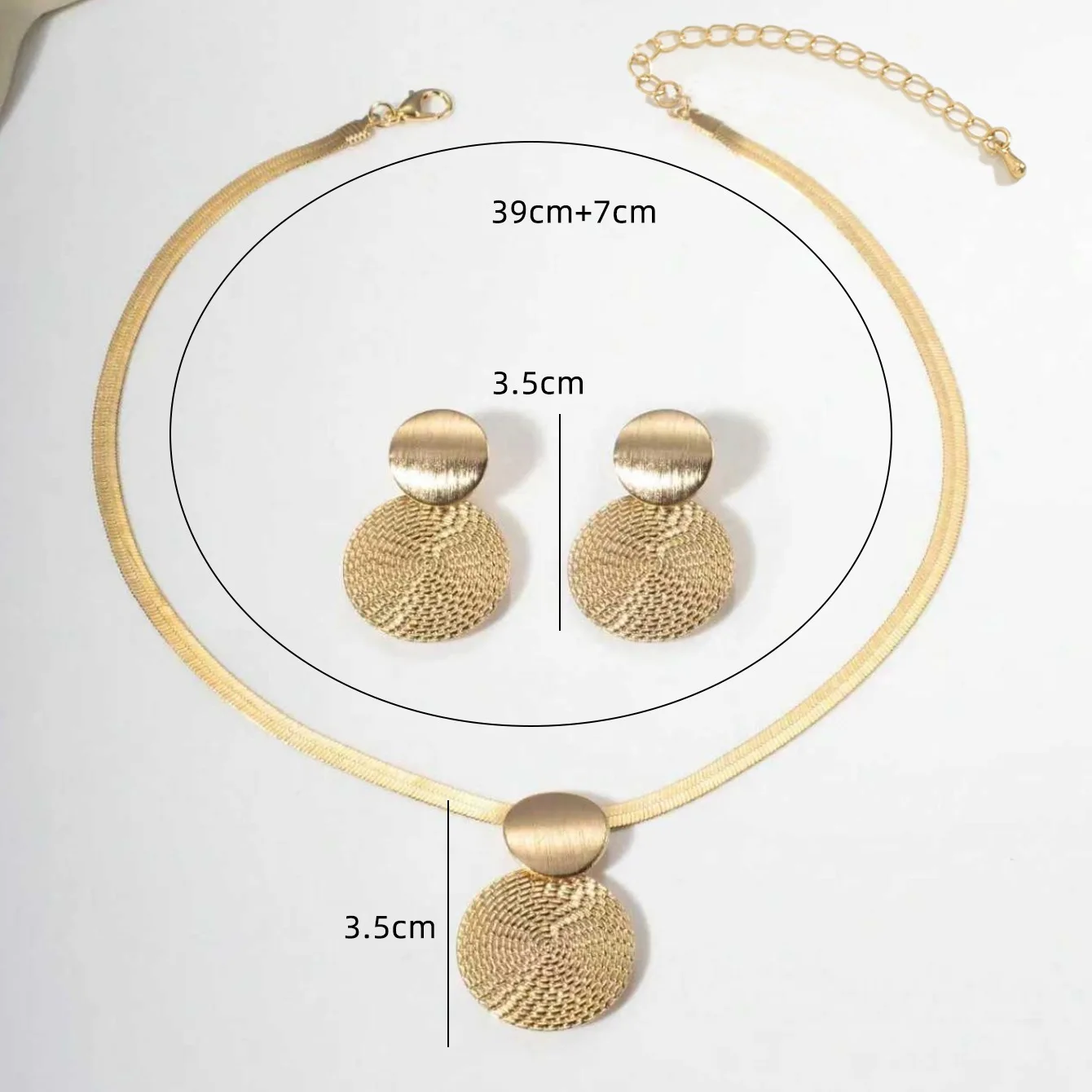 1 set of creative personalized geometric metal disc pendant necklace female exaggerated spiral pattern pendant collarbone chain thumbnail 5