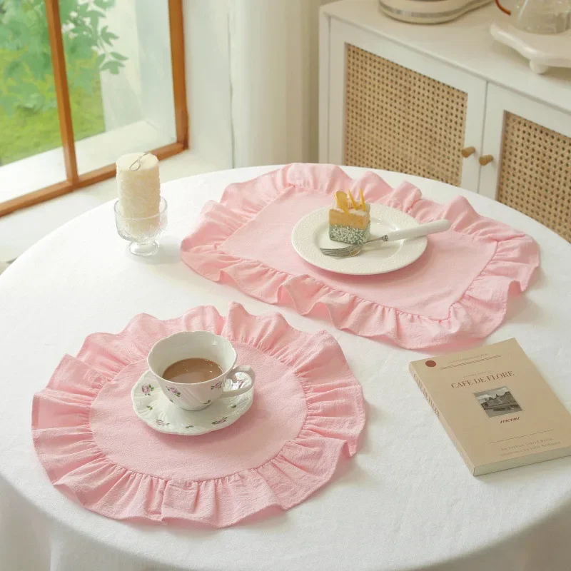 100% Cotton Scalloped Round Placemat with Ruffle Washable Table Mats for Kitchen Dining Holiday Gatherings Decor