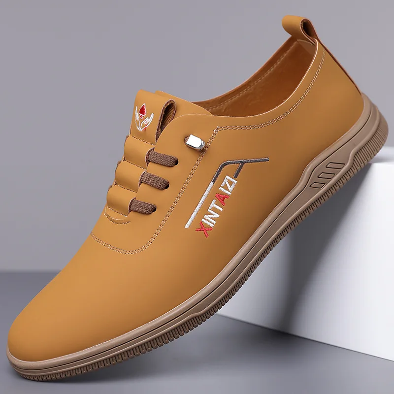 Casual Men's Leather Shoes Soft Bottom Flat Heel Trendy British Style Slip-On Spring Summer Breathable round Toe Korean Style