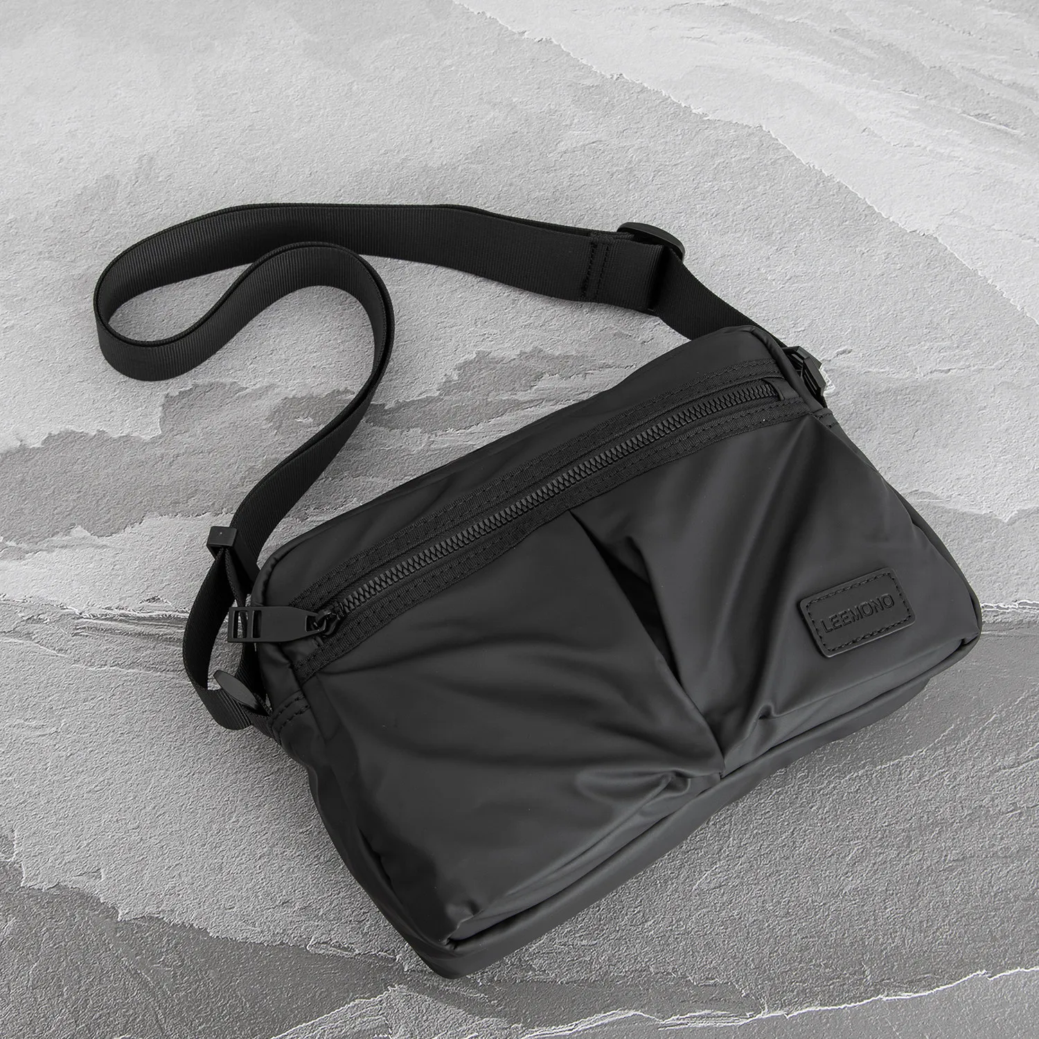 Casual Unisex Crossbody Bag Oxford Cloth Ultra-light Solid Color Leisure Travel Messenger Bag Simple High-quality Diagonal Bag thumbnail 5