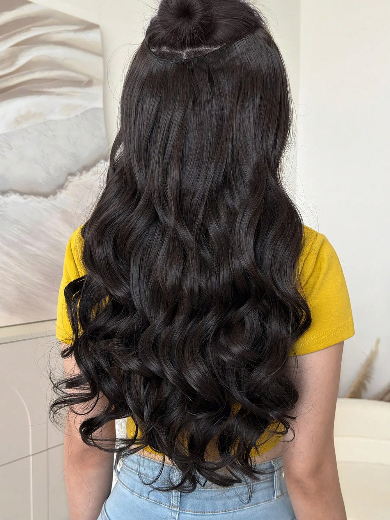 24Inch V-Shaped Synthetic Clip-In Hair Extensions Natural Wavy One-piece Hair Wig Half Head Wig With BB Clips Suitable For Women thumbnail 6