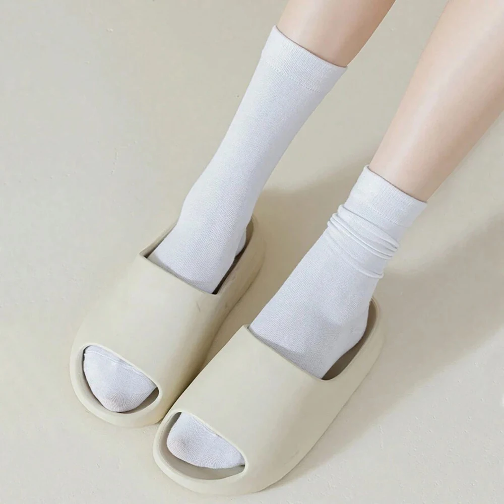 7 Pairs Women Round Neck Socks Fashionable Versatile Black White Solid Boneless Soft Sweat Absorbing Breathable Casual Socks thumbnail 4