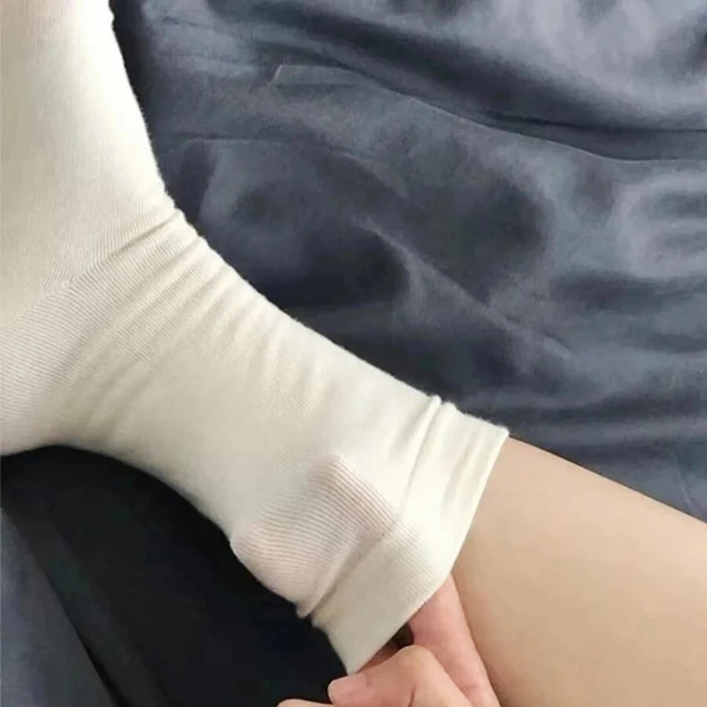 7 Pairs Women Round Neck Socks Fashionable Versatile Black White Solid Boneless Soft Sweat Absorbing Breathable Casual Socks thumbnail 3