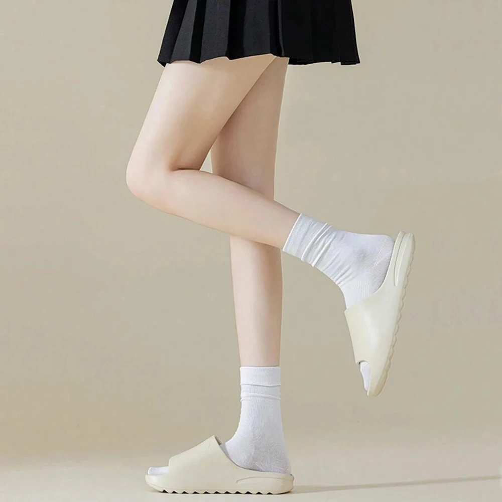 7 Pairs Women Round Neck Socks Fashionable Versatile Black White Solid Boneless Soft Sweat Absorbing Breathable Casual Socks thumbnail 5