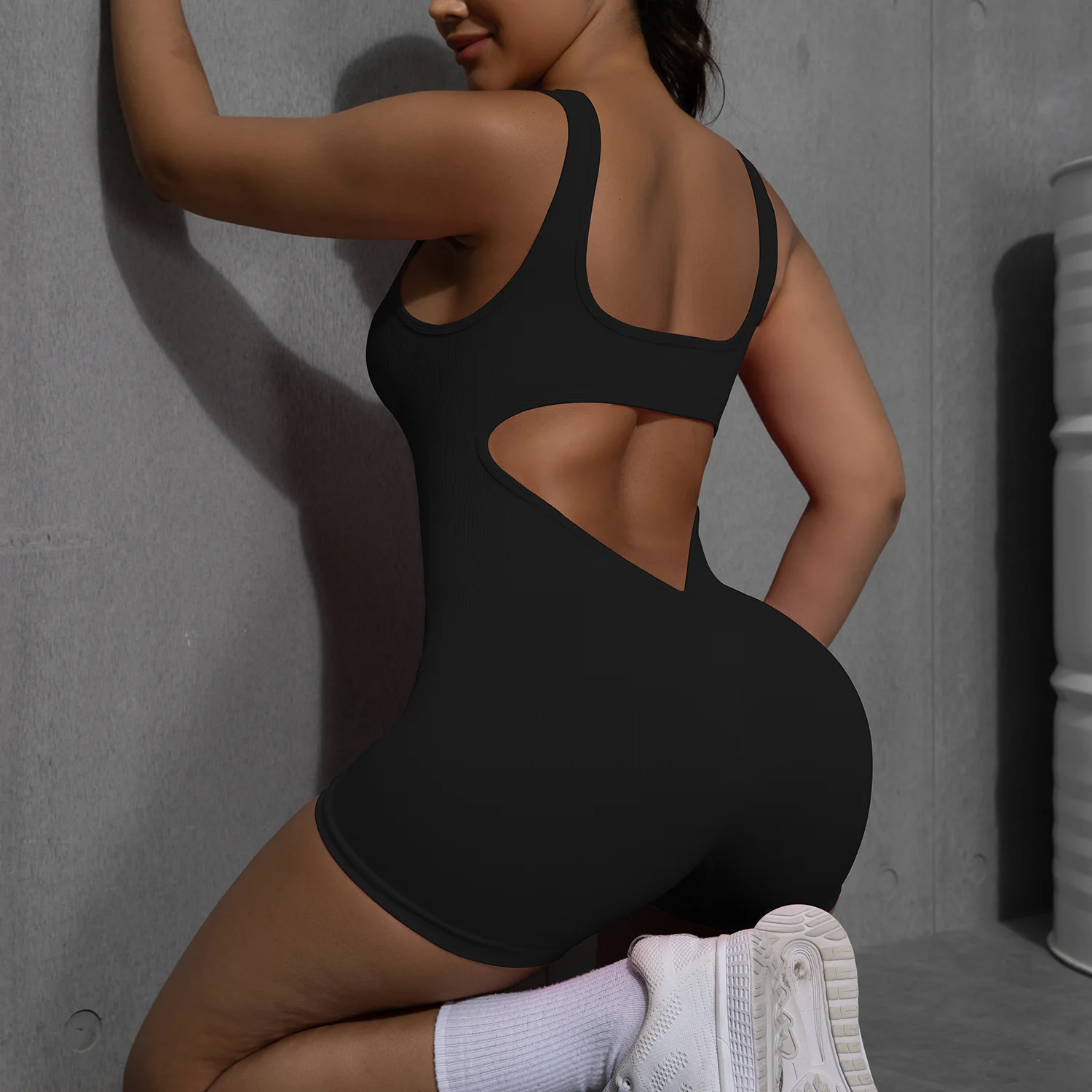 Sexy V Back Scrunch Sports Jumpsuit Women Gym Rompers Sleeveless Sportswear Bodysuits Women Casual One-Piece Suit Yoga Clothing thumbnail 3