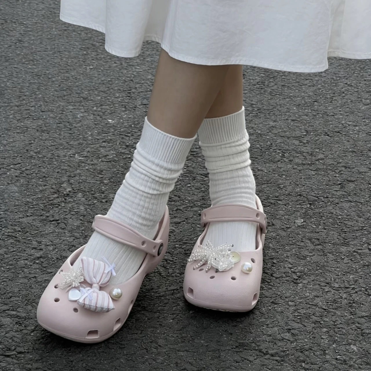 Harajuku Luxury Pearl Shoe Charms Set Women Retro Ballet Shoes charms pack fashion Shoe decorations DIY Pearl Shoe Accessories thumbnail 3