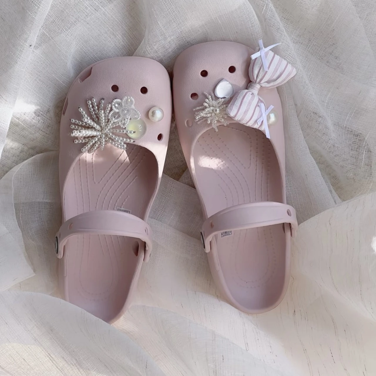 Harajuku Luxury Pearl Shoe Charms Set Women Retro Ballet Shoes charms pack fashion Shoe decorations DIY Pearl Shoe Accessories thumbnail 6
