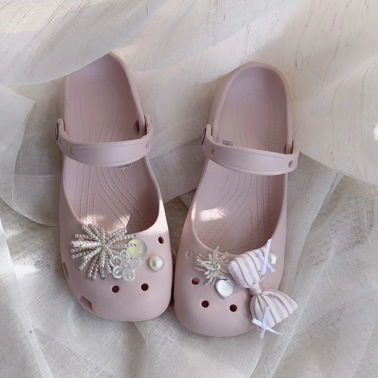 Harajuku Luxury Pearl Shoe Charms Set Women Retro Ballet Shoes charms pack fashion Shoe decorations DIY Pearl Shoe Accessories thumbnail 2
