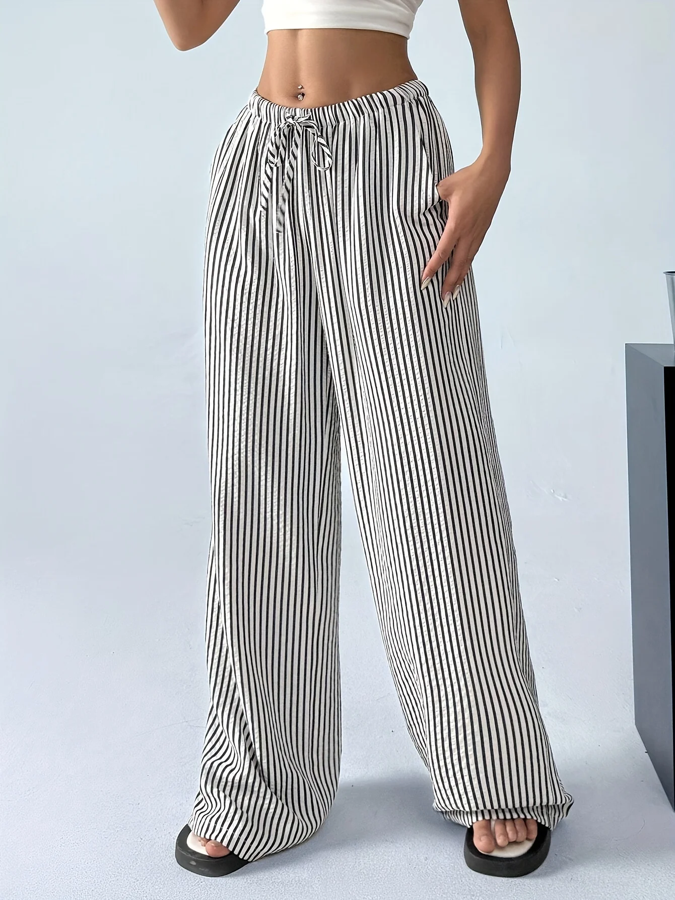 Women's Fashion Striped Wide-Leg Trousers thumbnail 4