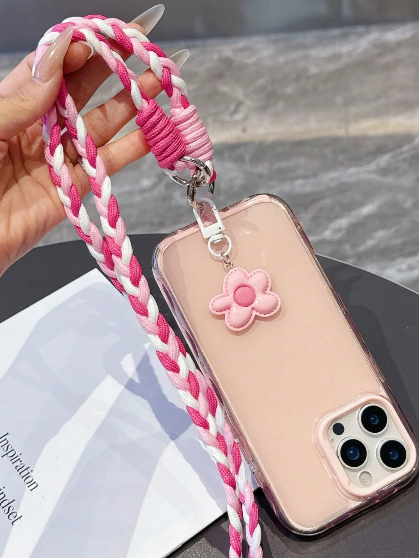 Candy Five-Petal Flower Phone Crossbody Lanyard Dopamine Style Short Phone Case Lanyard Hand-Woven Anti-Lost Phone Chain Pendant thumbnail 4
