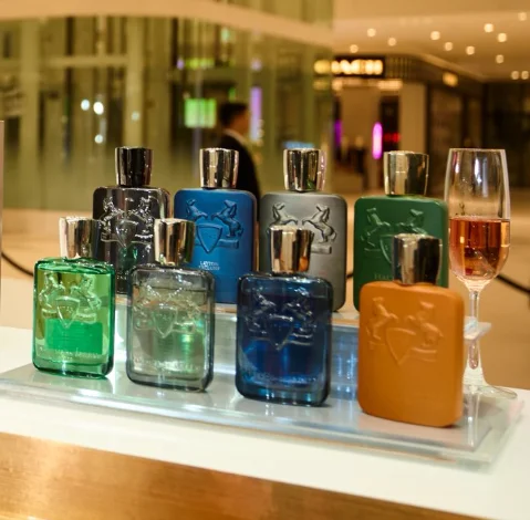 125ML Fruity Perfumes Hot Cedar Mix-Oud-Wood Wood Luxury Fragrance Mens Cologne Fashion Large-Capacity Fragrance Man Cologne thumbnail 6