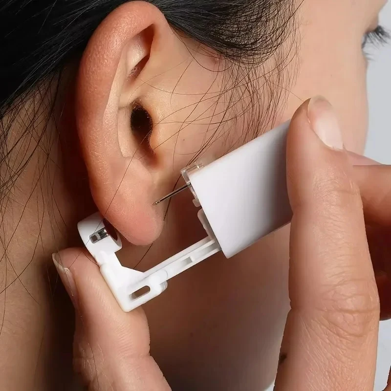 1-10pcs Safety Ear Piercing Gun Kit Women Men Disposable White Plastic Sterile Ear Piercing Device Fashion Simple Piercing Tools thumbnail 2