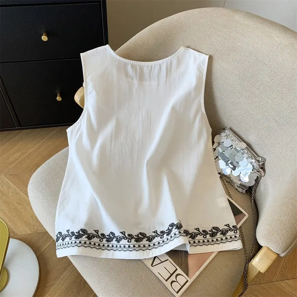 Summer New Arrival Literary Color-Contrast Embroidered Plant Pattern Cotton Linen Comfortable Retro Versatile Round Neck Top thumbnail 5
