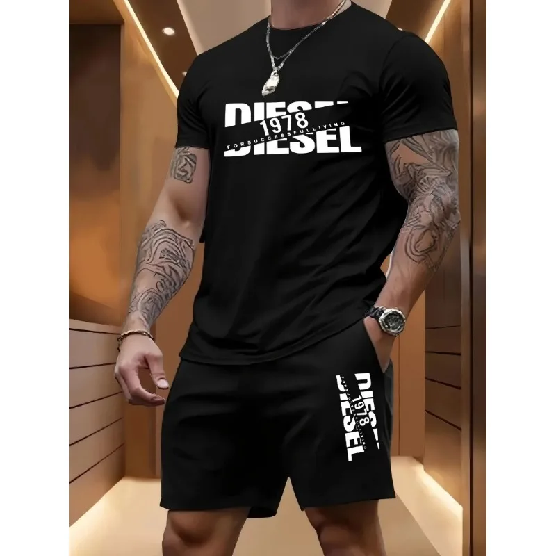 Summer men's casual two-piece set round-neck short-sleeved T-shirt and sports shorts for outdoor activities