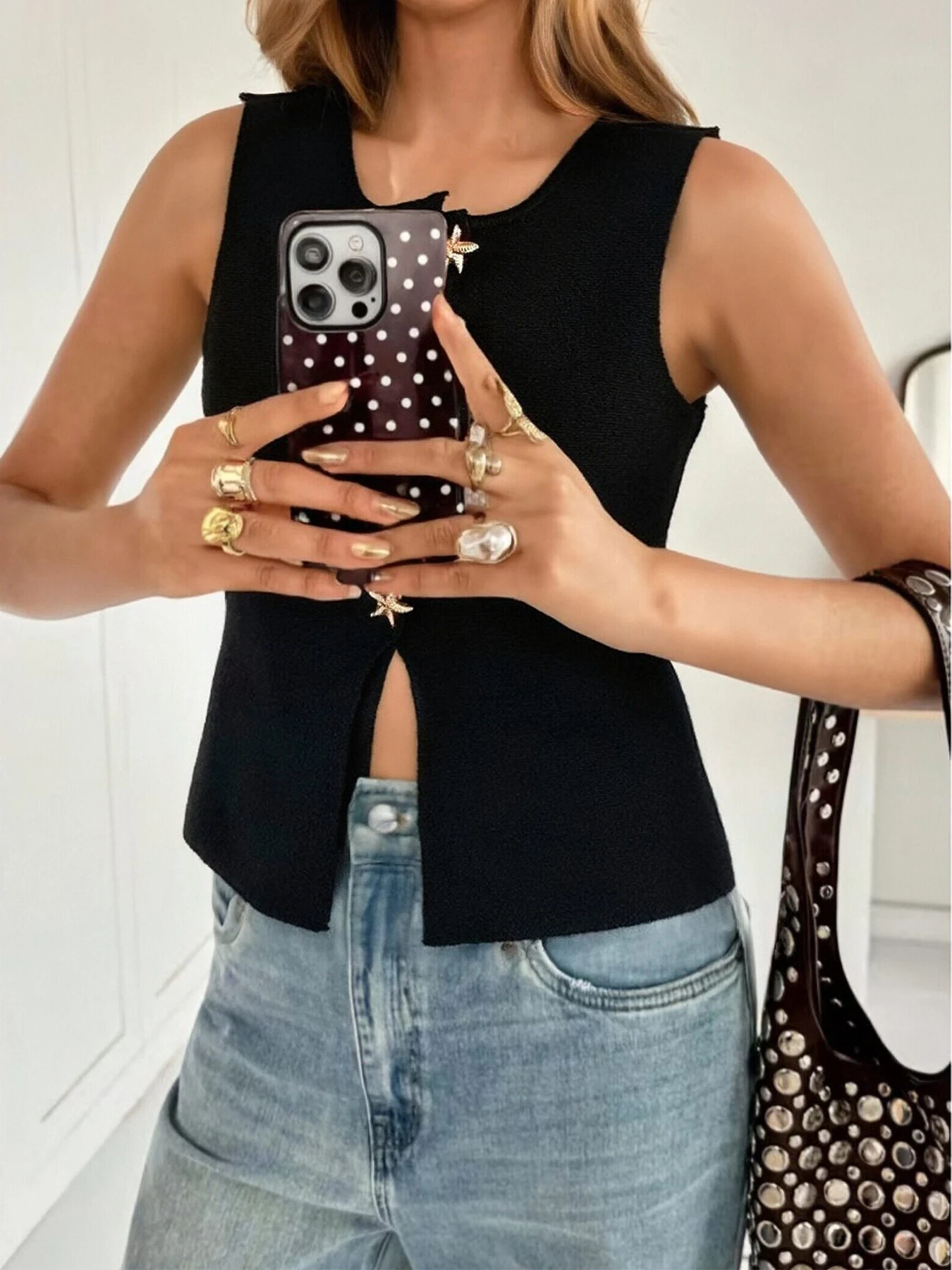 New Round Neck Knitted Vest for Women, Black Waist Cinched To Show Off Slimming Temperament, Commuting Sleeveless Cardigan Vest thumbnail 4