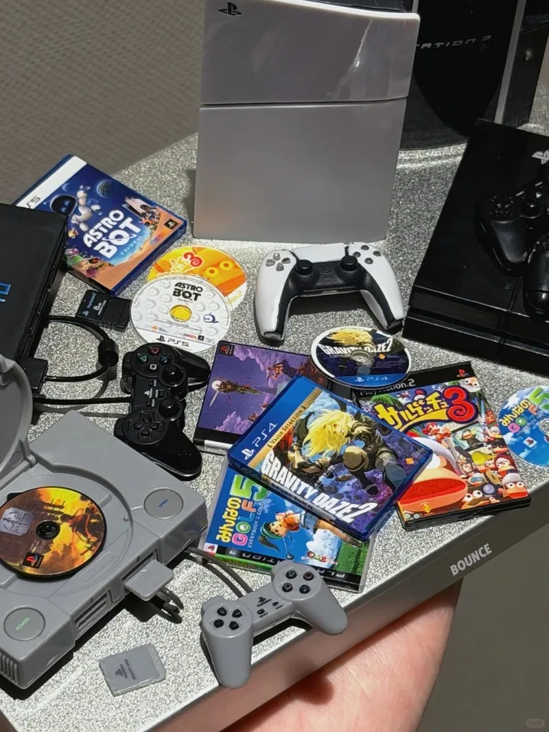 Playstation Ps1,2,3,4,5 Game Console Miniature Collectible Model Gashapon With Controller Game Disc Retro Gaming Collectors thumbnail 2