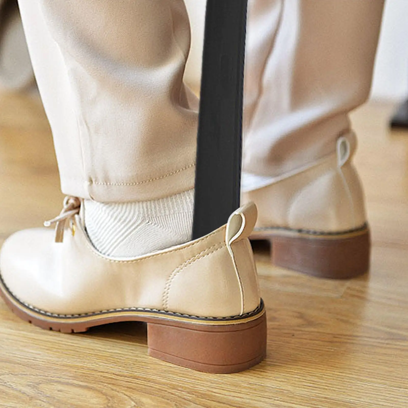 1pc Easy To Use Plastic Long Handle Shoes Horn Artifact Pull Pumping Shoes Professional Women Men Shoe Horn Shoes Spoon thumbnail 3