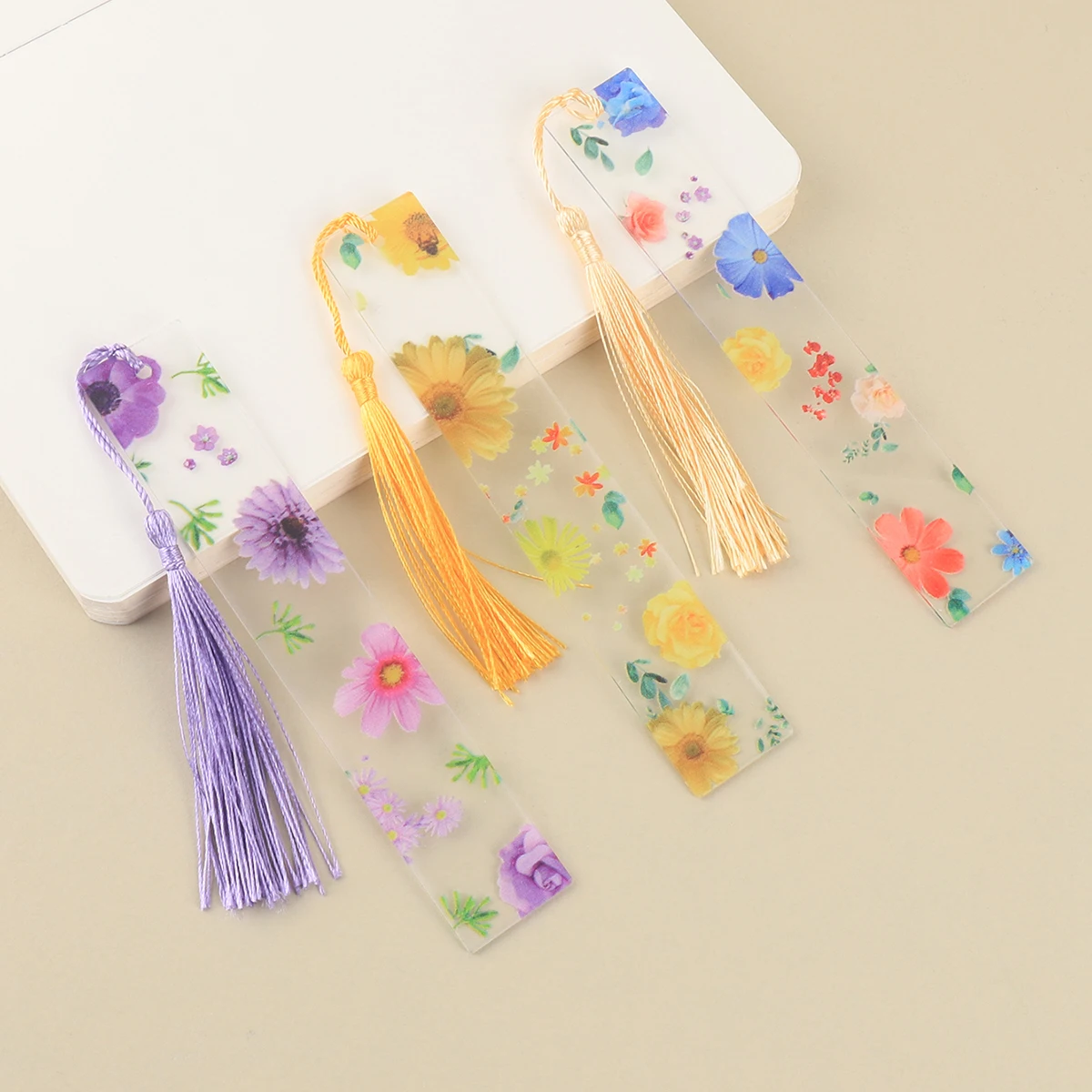 Portable acrylic transparent bookmark, colorful floral pattern reading aid bookmark, bookmark with tassel for marking book pages thumbnail 5