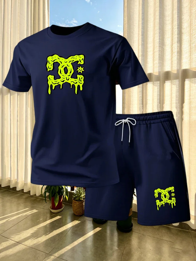 2026 Fashion Leisure Summer Outdoor Sports Set Men's Breathable T-shirt and Shorts Casual Fashion Two Piece Set thumbnail 2