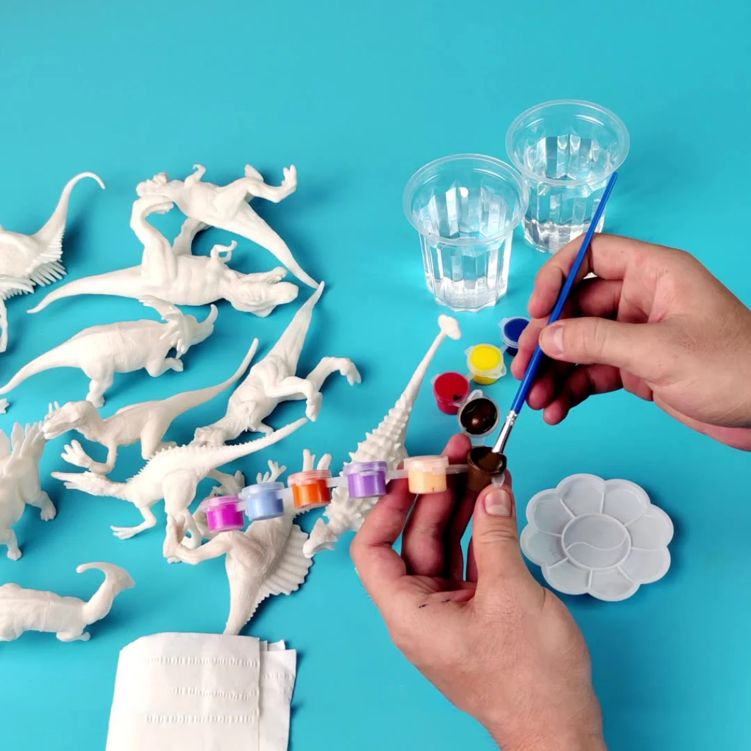 8Pcs DIY Dinosaur Painting Kit Unpainted Dinosaur Art Craft Coloring Toy with Paint Tools Creative Handmade Toy for Boys Girls thumbnail 4